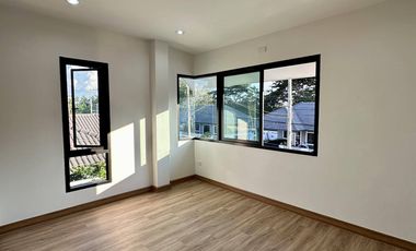 3 Bedroom House for sale in Saraphi, Chiang Mai