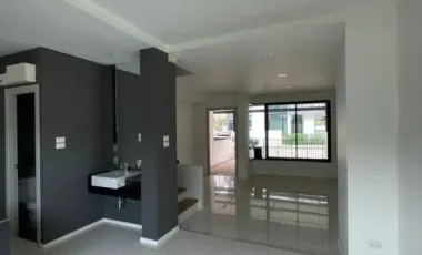 3 Bedroom Townhouse for sale at Malada Maz