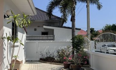 3 Bedrooms For RentTropical Garden Village