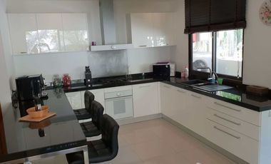 3 bedroom house with pool access in Choenmon