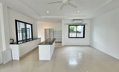 4 Bedroom House for sale in Mu Mon, Udon Thani