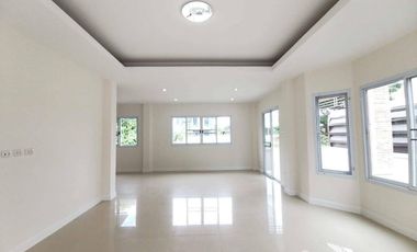 3 Bedroom House for sale in San Kamphaeng, Chiang Mai