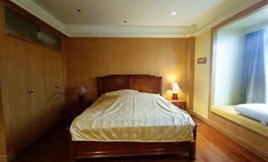 Sublime Abode in Luxurious Enclave: 11M Baht Oasis Awaits