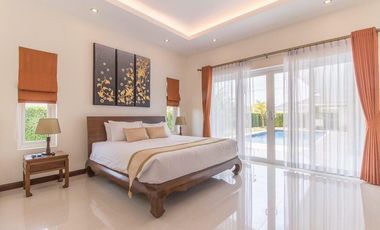 Luxurious 3-Bedroom, 3-Bathroom Pool Villa in Palm Villas