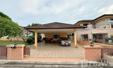 3 Bedroom House for rent at Ban Lom Thale 1