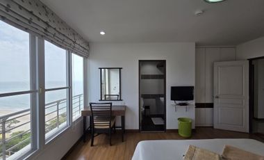 Beachfront Condo with Stunning Sea and Mountain Views