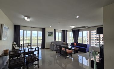 Beachfront Condo with Stunning Sea and Mountain Views