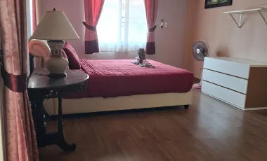 3 Bedroom house with 3 Bathrooms and a day room