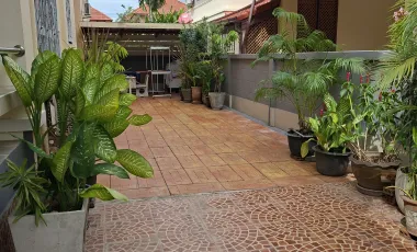 3 Bedroom house with 3 Bathrooms and a day room
