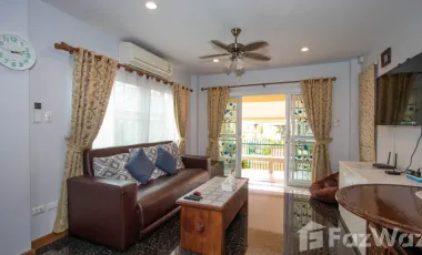 3 Bedroom house with 3 Bathrooms and a day room
