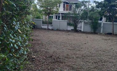 4-Bed Villa Oasis: Escape to San Pu Loei!