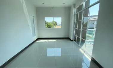 3 Bedroom Villa for sale at Suchawalai At Sea