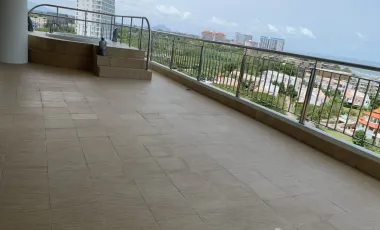 3 Bedroom sea view Condo for rent