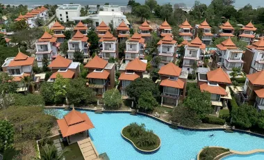 3 Bedroom sea view Condo for rent