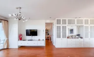 Boathouse Condo for rent