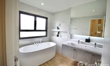 Setthasiri Bangna Km.10 by Sansiri