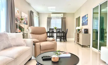 Modern 3-Bedroom House with Garden