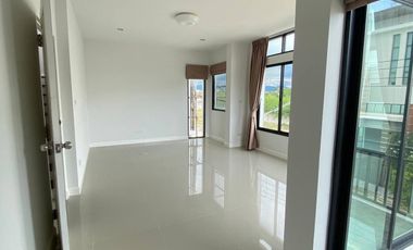 4 Bedroom House for sale at Suchawalai At Sea