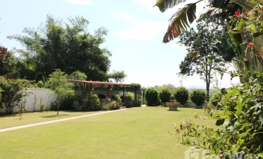 4 Bedroom House for sale in Ban Tat, Udon Thani