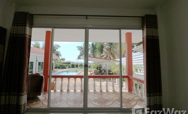4 Bedroom House for sale in Ban Tat, Udon Thani