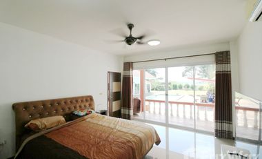 4 Bedroom House for sale in Ban Tat, Udon Thani