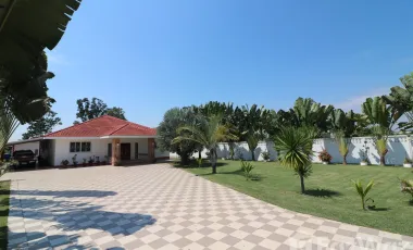 4 Bedroom House for sale in Ban Tat, Udon Thani