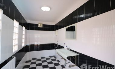4 Bedroom House for sale in Ban Tat, Udon Thani