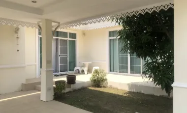 Coronial Style with full Furnisted located in Cha-Am.