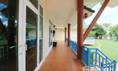 4 Bedroom House for sale in Wanon Niwat, Sakon Nakhon