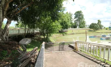 4 Bedroom House for sale in Wanon Niwat, Sakon Nakhon
