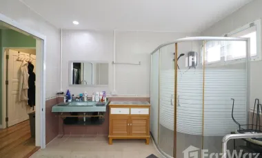 4 Bedroom House for sale in Wanon Niwat, Sakon Nakhon