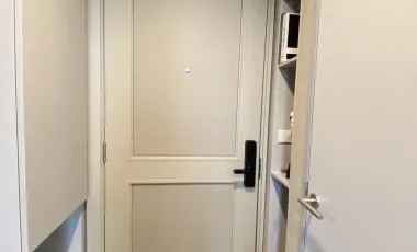 FOR RENT: Stylish 1-Bedroom Loft-Style Condo