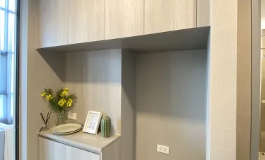 FOR RENT: Stylish 1-Bedroom Loft-Style Condo