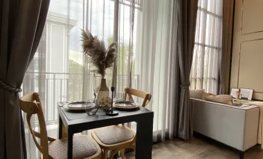 FOR RENT: Stylish 1-Bedroom Loft-Style Condo