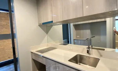 FOR RENT: Stylish 1-Bedroom Loft-Style Condo