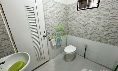 2 Bedroom House for sale in Huai Khwang, Nakhon Pathom