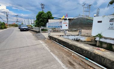 7 Bedroom Warehouse for sale in Na Di, Samut Sakhon