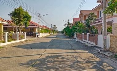 2 Bedroom House for sale at Jirachot Park
