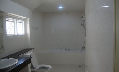 4 Bedroom House in Muang Khon Kaen lakeside development