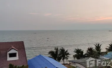2 Bedroom Townhouse for sale in Phla, Rayong