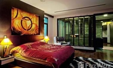 4 Bedroom Villa for sale in Phra Khanong Nuea, Bangkok