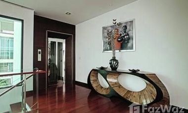 4 Bedroom Villa for sale in Phra Khanong Nuea, Bangkok