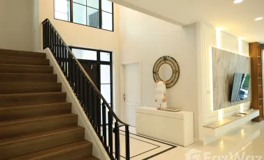 Luxury Villa 5 BR 6 BATH