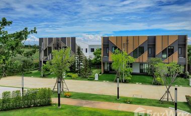 3 Bedroom Townhouse for sale at The Residence Hitech