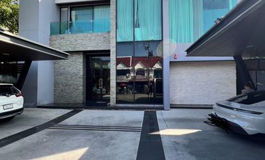 9 Bedroom Villa for sale in Si Kan, Bangkok