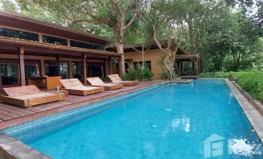 17 Bedroom Hotel for sale in Thai Mueang, Phangnga