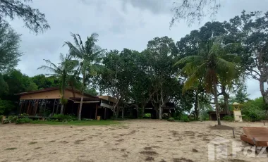 17 Bedroom Hotel for sale in Thai Mueang, Phangnga