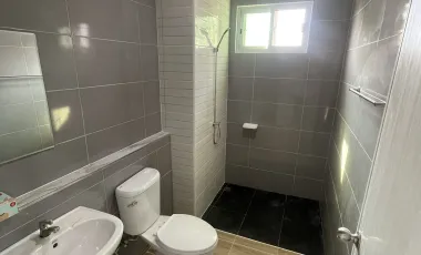 3 Bedroom House for sale in Nong Pling, Nakhon Sawan