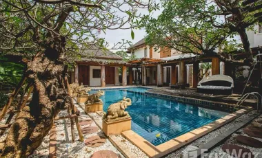 5 Bedroom Villa for sale in Nuan Chan, Bangkok