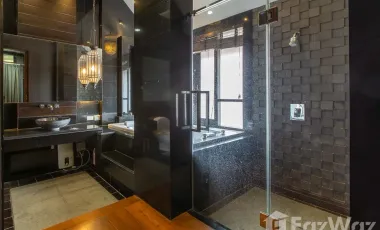 5 Bedroom Villa for sale in Nuan Chan, Bangkok